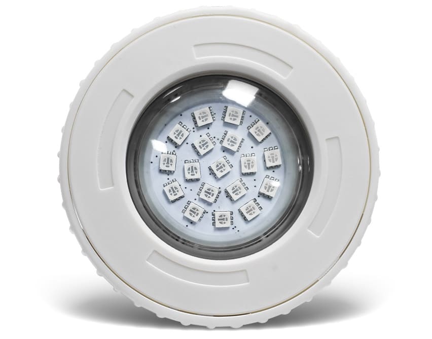 gekleurde LED zwembadlamp onder water