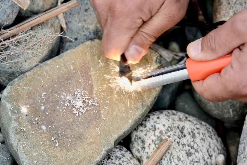 magnesium vuursteen voor een natuurvuur voor op de camping