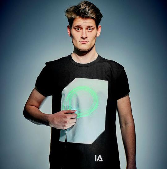 verlichte uv-t-shirt